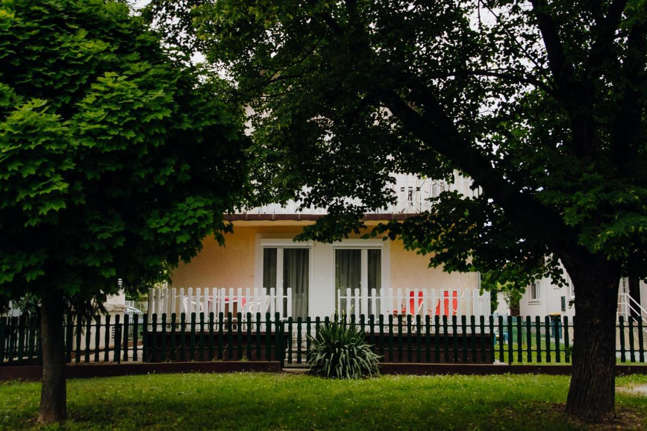 Nyirfa Apartman Vonyarcvashegy Luaran gambar